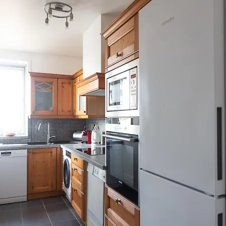 Apartament Spacious Cocoon With 2 Balconies