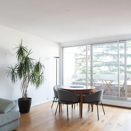Spacious Cocoon With 2 Balconies 巴黎